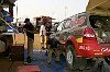 fotografie frank uijlenbroek©2003 frank uijlenbroek<br>040112 Bobo Dioulasso Burkino Fasso<br>Huttenrallyteam Dakar rally<br>foto: 